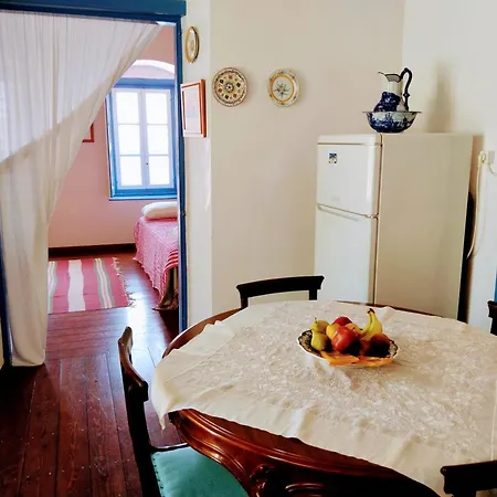 Elegeo Rockhouse Holiday home