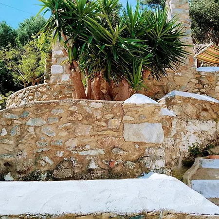 Holiday home Elegeo Rockhouse Agia Marina (Leros)