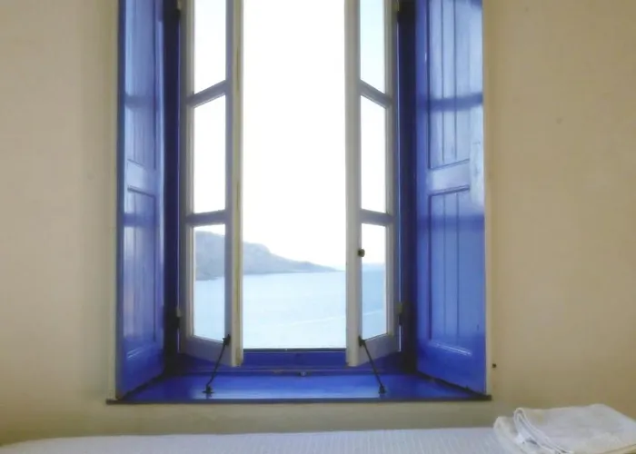 Elegeo Rockhouse بيت للعطل اجيا مارينا