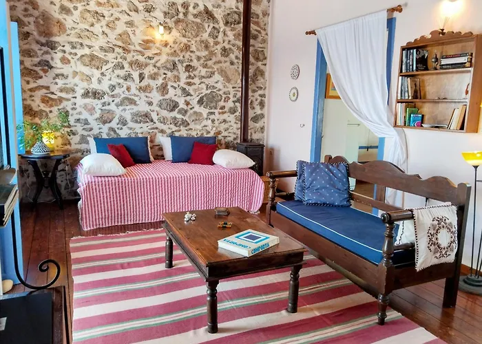 Elegeo Rockhouse بيت للعطل